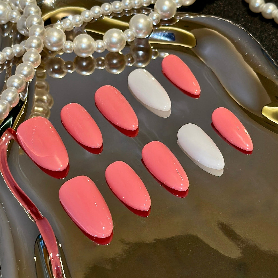 Pink & White Elegance